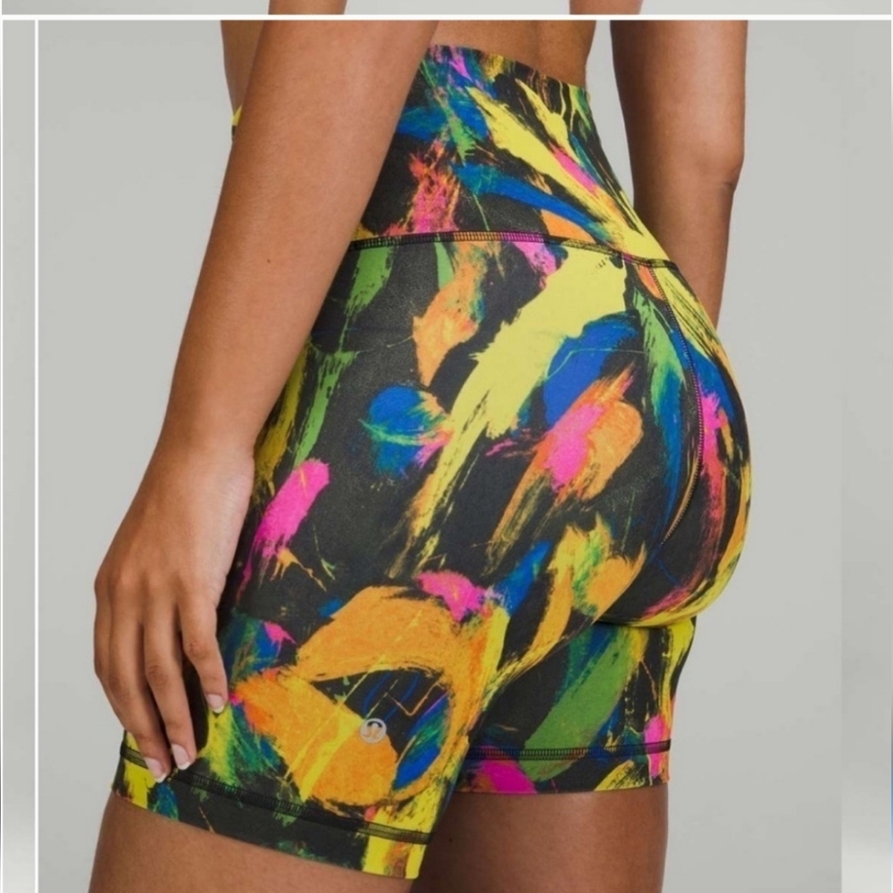LULULEMON Invigorate Wunder Train High-Rise Athletic Bike Shorts NWOT - Picture 5 of 10